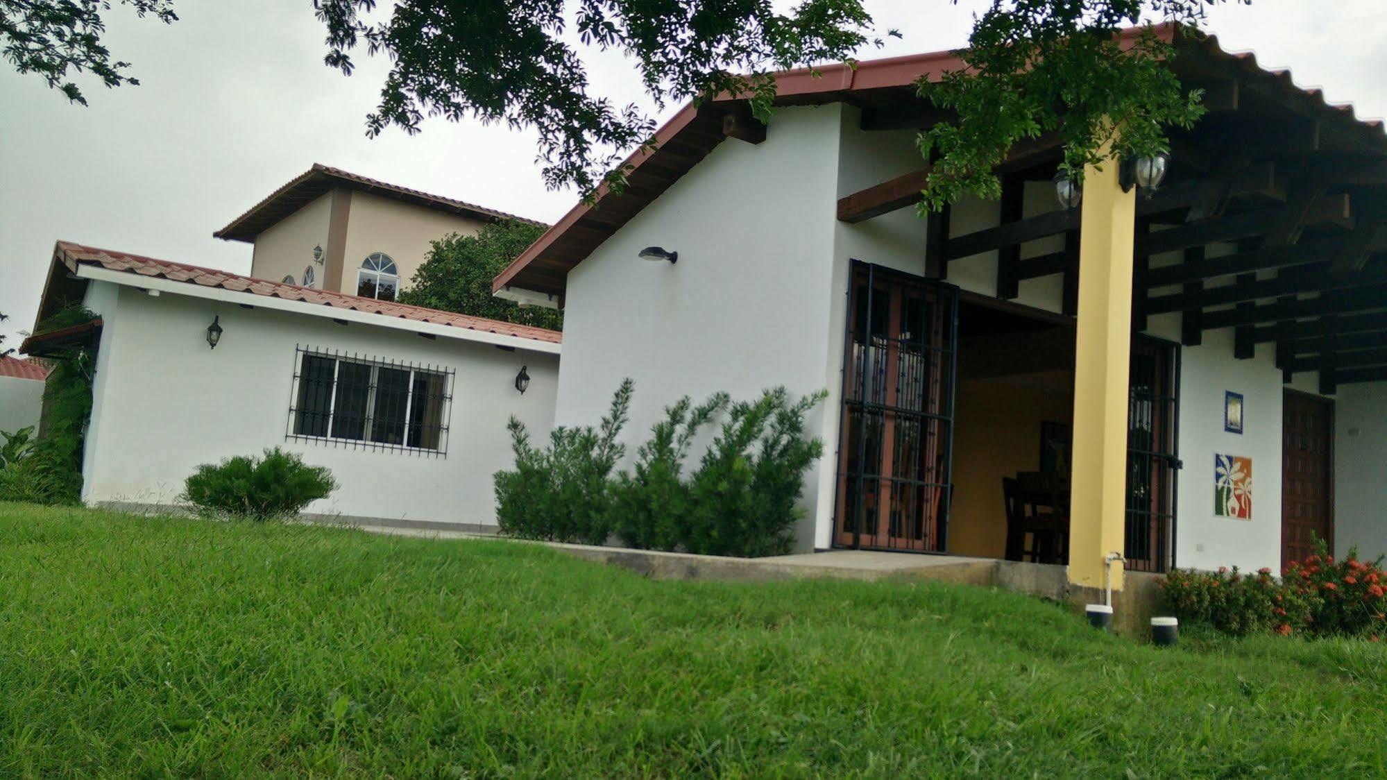 מנאגווה El Mirador Suites מראה חיצוני תמונה